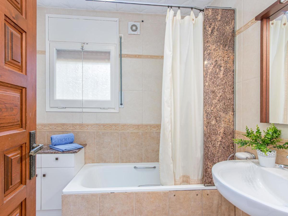 Ferienhaus Tordera By Interhome Roses